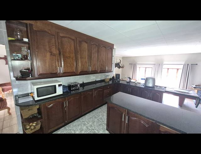 3 BEDROOM HOUSE FOR SALE IN HOEVELD PARK